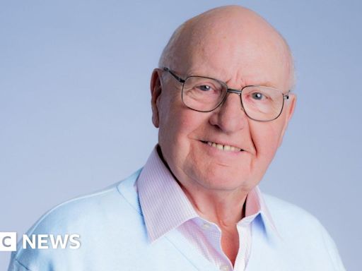 John Bennett: Veteran BBC broadcaster dies aged 82