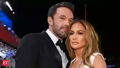 Jennifer Lopez celebrates song "Cambia El Paso" amid divorce rumors with Ben Affleck - The Economic Times