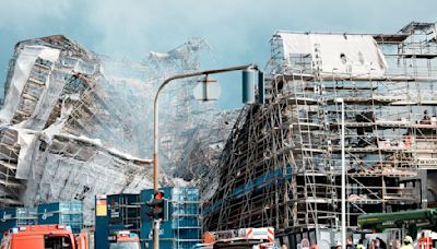 Sicherung nach Einsturz der Fassade von historischer Börse