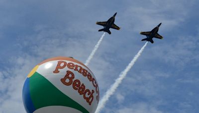 Pensacola Beach Air Show live coverage: Blue Angels wow despite bad weather