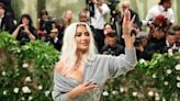 Kim Kardashian despierta preocupación por su salud con una cintura imposible en su look para la Met Gala 2024
