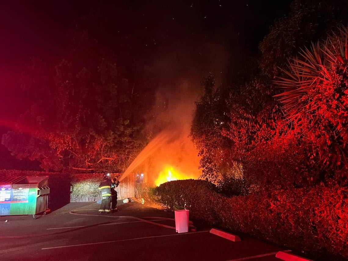 SLO firefighters battle late-night blaze near Highway 101