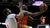 87-78. El Valencia amarra sin brillo la octava plaza ante un Obradoiro peleón