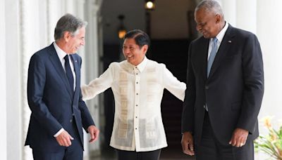 U.S. boosts alliance with the Philippines with $500 million funding and pact amid concern over China