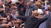 Fan ejected from Giants game for bizarrely tossing foul ball on field