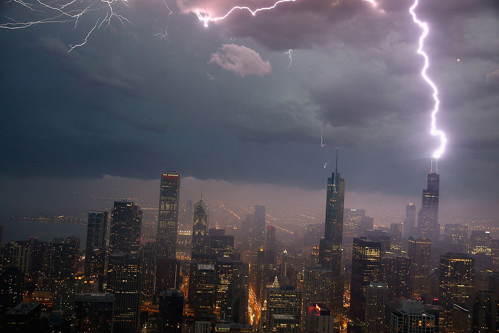 Warnings, watches issued as strong storms pass through Chicago area