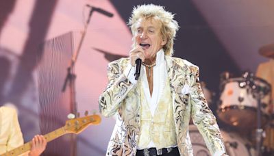 Rod Stewart Responds To Reports Claiming He Was Booed In Germany Due To His Support For Ukraine