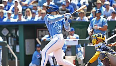 Royals Take Down Brewers 6-4 to Clinch Series