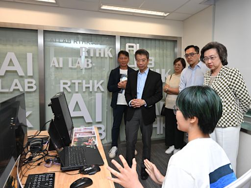 公務員事務局局長到訪香港電台（附圖）
