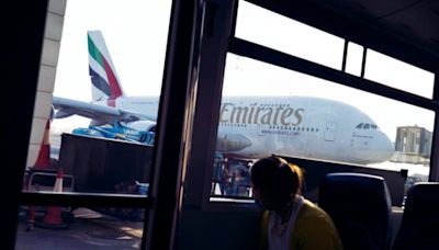 阿聯酋航空47億美元利潤創紀錄 杜拜機場旅客數直逼疫情前高峰
