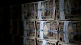 Yen Weakens Against Euro, Providing Earnings Boost for Exporters