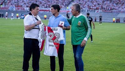 Roberto Ayala sorprendió a muchos eligiendo al mejor jugador de la historia de River