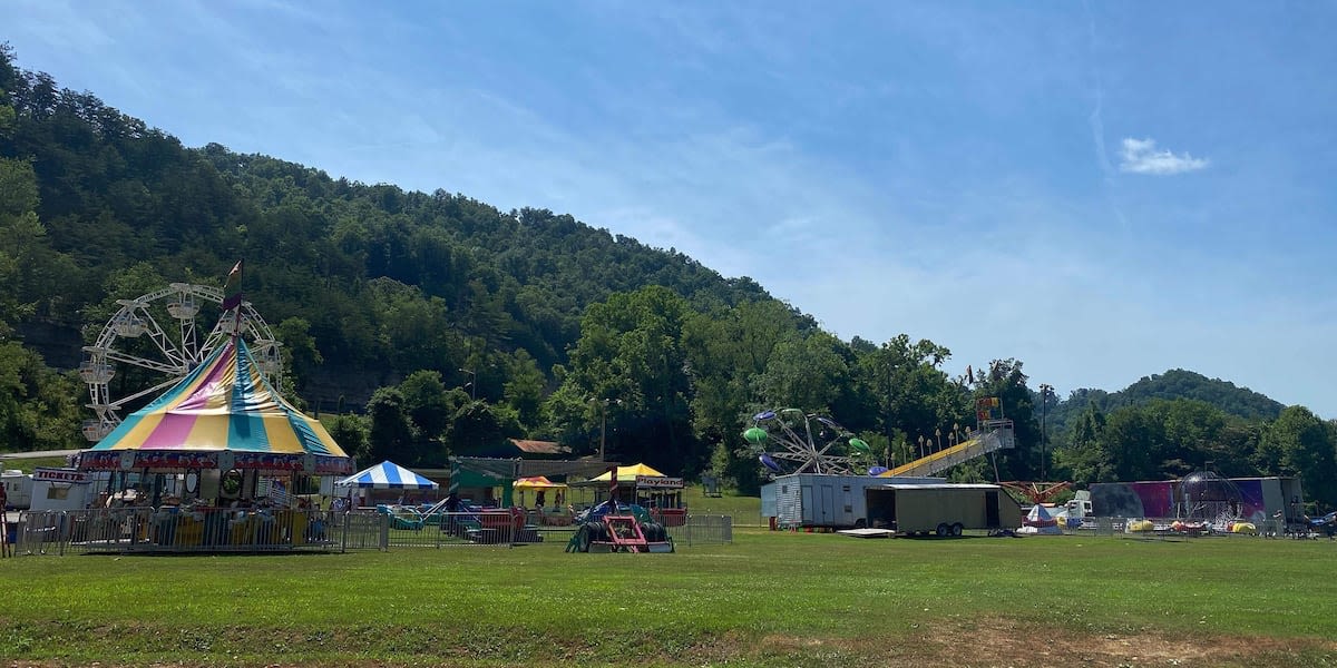 Community donations sponsor first night of Prestonsburg carnival