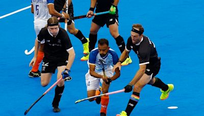 Olympics-Hockey-Veteran India outlast determined New Zealand squad in battle of goalies