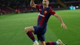 Con 'hat-trick' de Lewandowski contra el Valencia, el Barça recupera la segunda posición