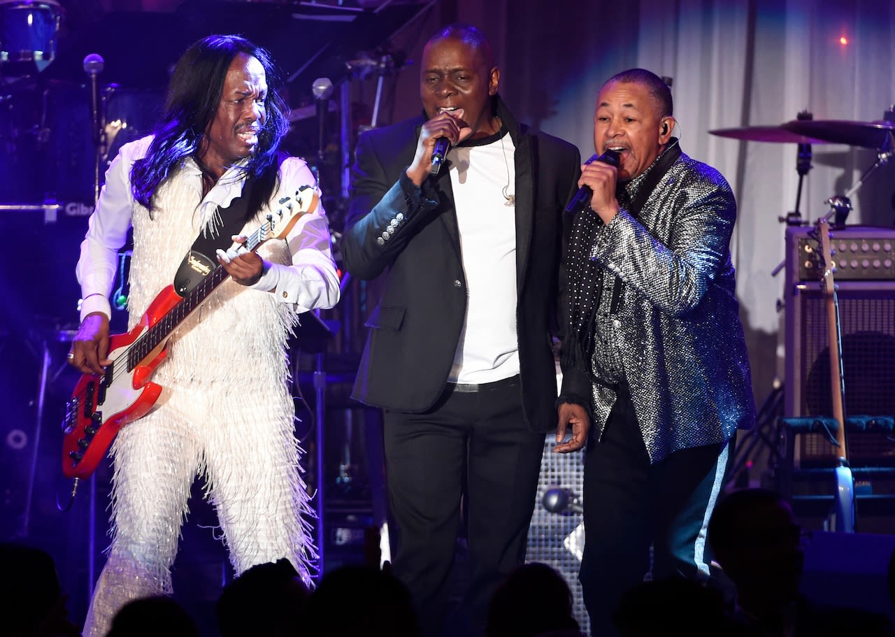 Earth, Wind and Fire & Chicago performing in Saratoga Springs: Tickets