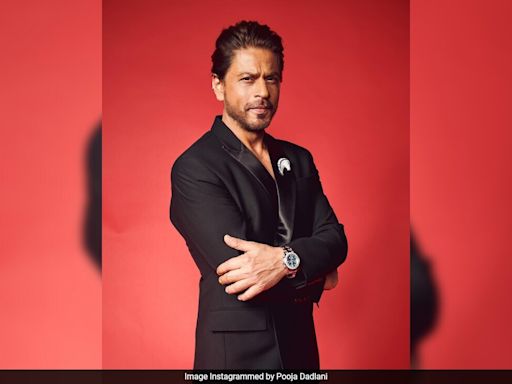 Shah Rukh Khan, First Indian Actor, Honoured With Gold Coins By Grevin Museum In Paris