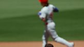 Phillies out-homer Padres to complete 3-game sweep