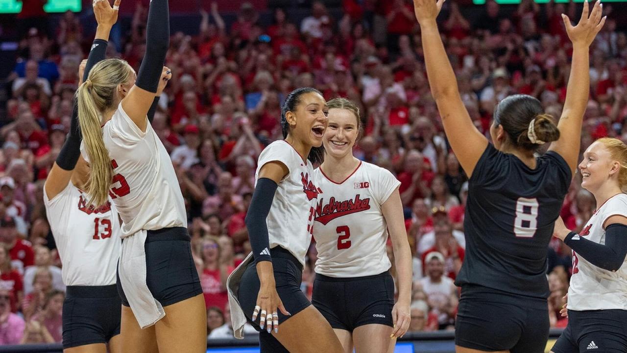 Nebraska is new No. 1 in women's volleyball Power 10 rankings