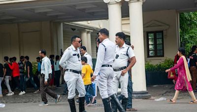Assaulted by cops at Calcutta National Medical College and Hospital, claims patient's relatives
