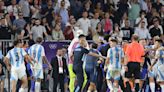 Juegos Olímpicos París 2024: la rivalidad Francia vs. Argentina explotó con incidentes al final del partido