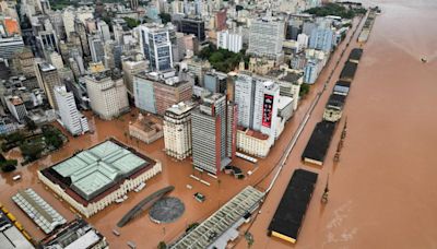 Gobierno de Lula promete 10.000 millones de dólares tras inundaciones en Brasil