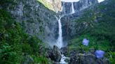La impresionante cascada de Noruega que tiene 655 metros de altura y una caída de casi 300 metros: se llega a través de una bonita ruta