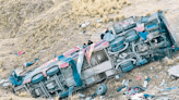 Ayacucho: 25 muertos deja caída de bus a un abismo