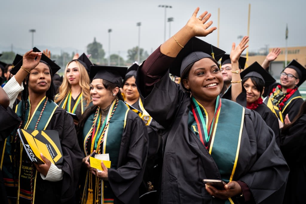 Los Angeles Valley College’s commencement on June 4 was a ‘roar’ in Valley Glen