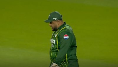 'Embarrassment To International Cricket': Netizens Slam Azam Khan Over His Performance In ENG vs PAK 4th T20I