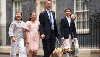 Touching gesture Jeremy Hunt's children made after leaving No 11