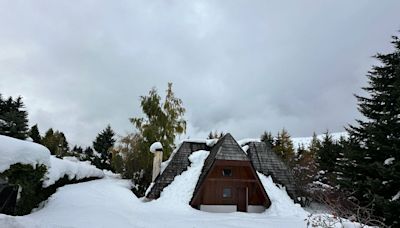 Cortes de luz y cañerías congeladas: el otro lado de la histórica nevada en Bariloche