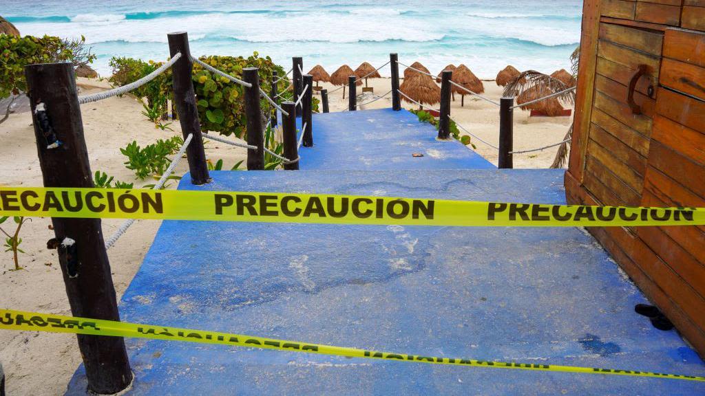 Mexico's coast battered by Hurricane Beryl