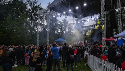 Remlinger Farms, WA’s most exciting new concert venue, opened in down-home style