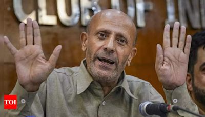 Engineer Rashid accuses Omar, Lone of ganging up against him | Srinagar News - Times of India