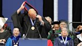Fetterman removes Harvard hood in protest during Yeshiva University commencement speech
