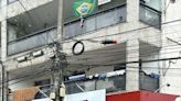 Açougue com meia tonelada de carne estragada e marmoraria ilegal são interditados na Zona Oeste do Rio durante Operação Ordo