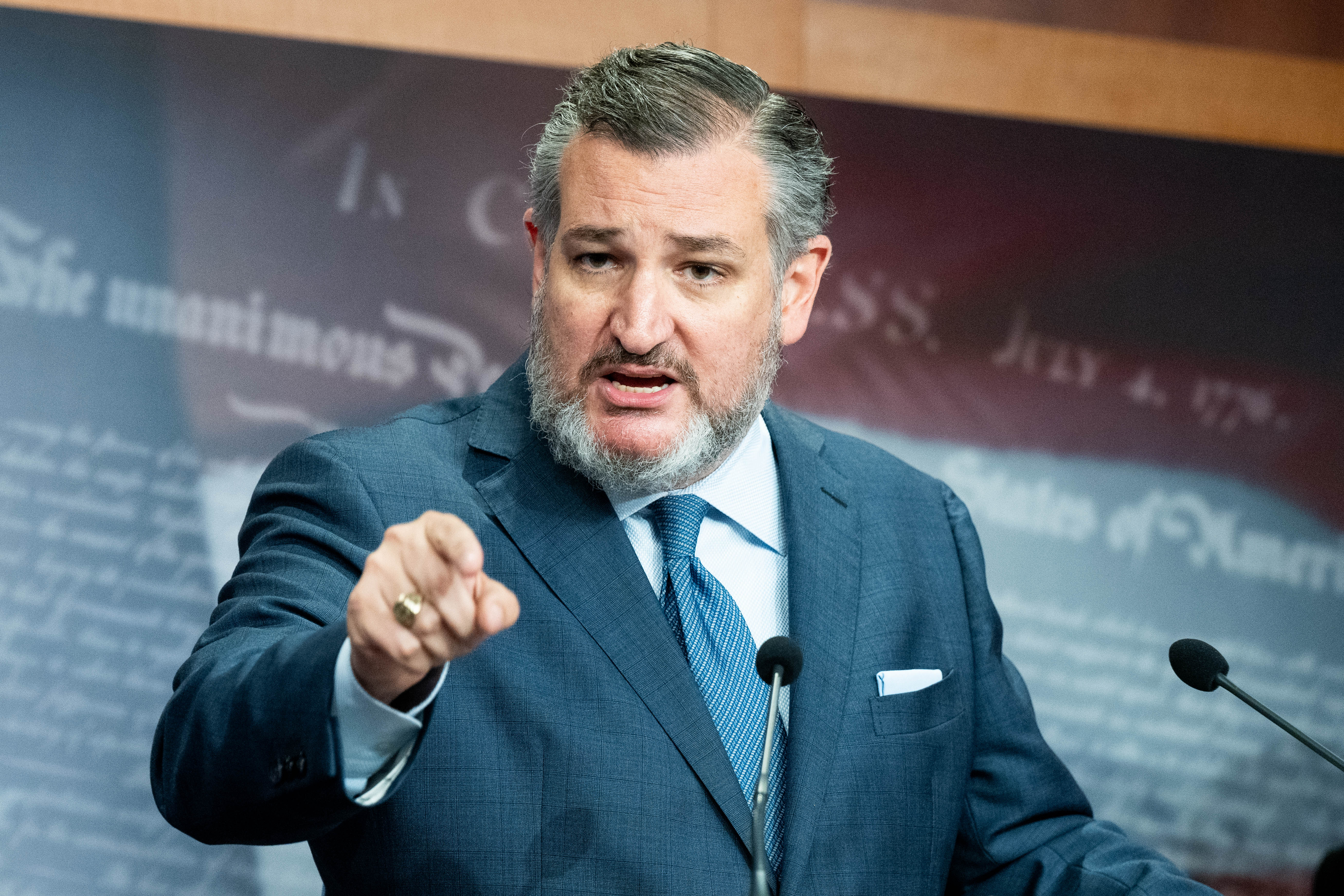 Ted Cruz Offers Bill That Would Exempt Tips From Taxes