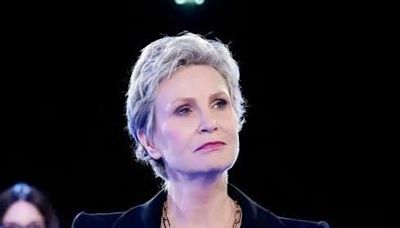 Jane Lynch: The Ultimate Multitalented Star