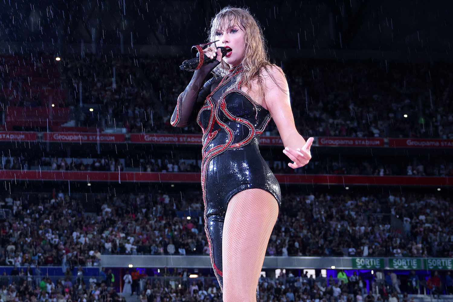Taylor Swift Calls Fans 'Champions and Heroes' for 'Wildly' Dancing in the Rain at French Show