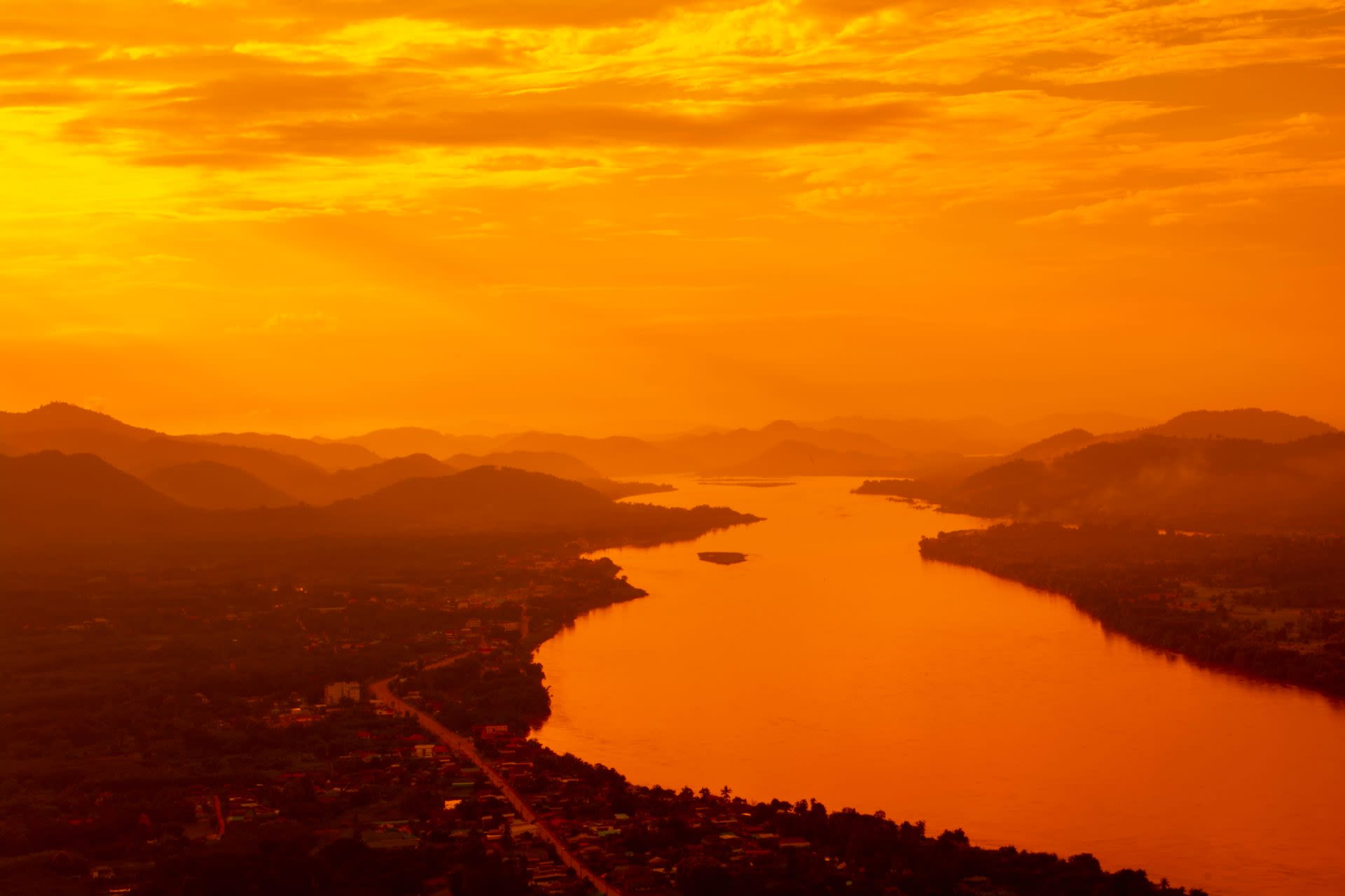 Alaskan Rivers Turning Orange Due to Climate Change, Study Finds