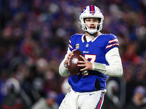 Top 2024 fantasy football quarterbacks, according to our experts