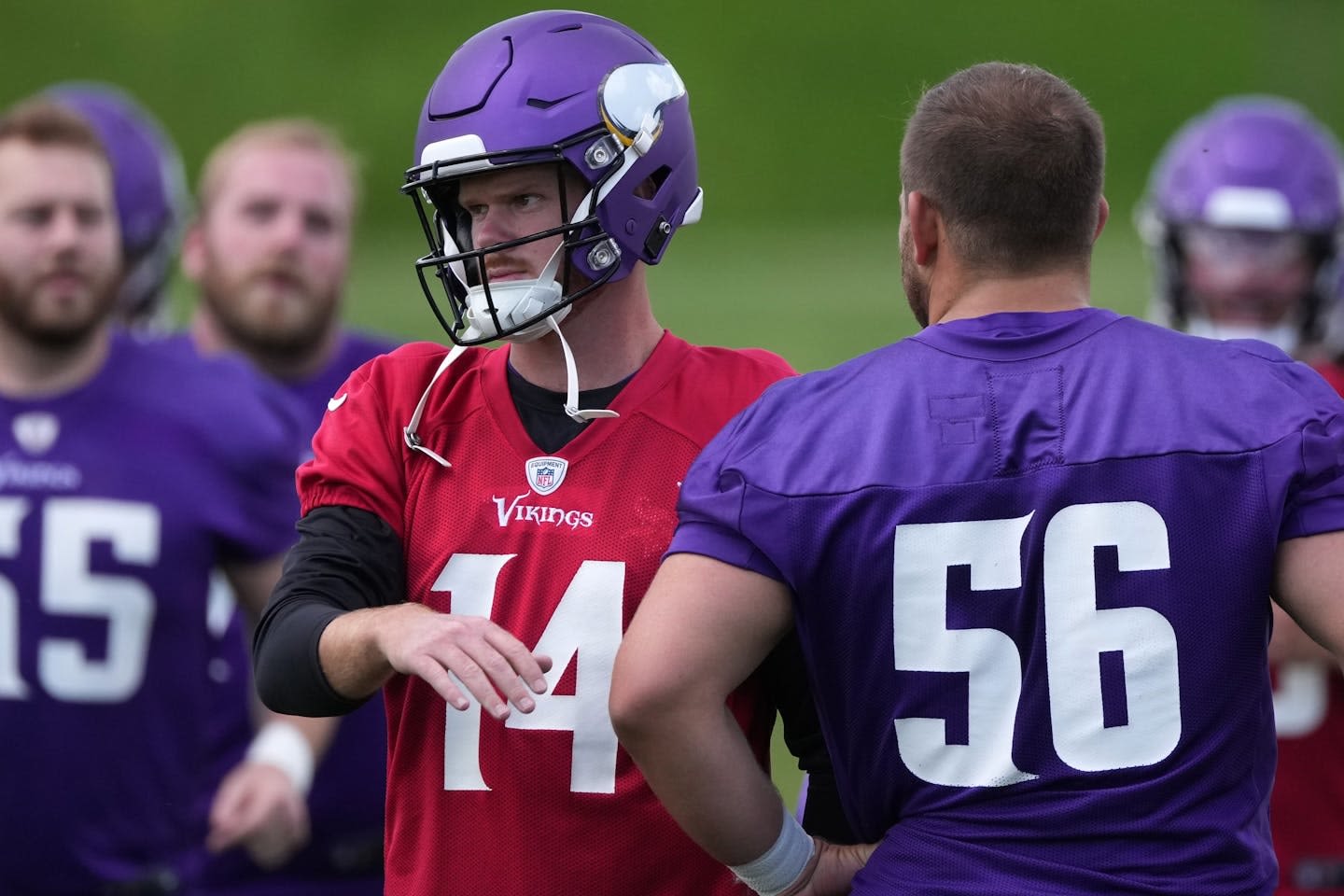 Vikings center Bradbury’s new diet has a secret ingredient: ‘Indian Ocean saltwater’