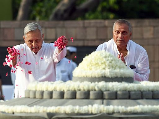 Aiyar kicks up row with 'Chinese allegedly invaded India' remark, aplogises