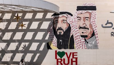 Saudi King’s Health, Iran President’s Death Spur Succession Bets