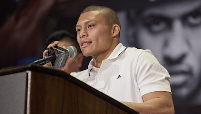 Pitbull Cruz defenderá su título por primera vez contra José Valenzuela en agosto, según reportes - La Opinión