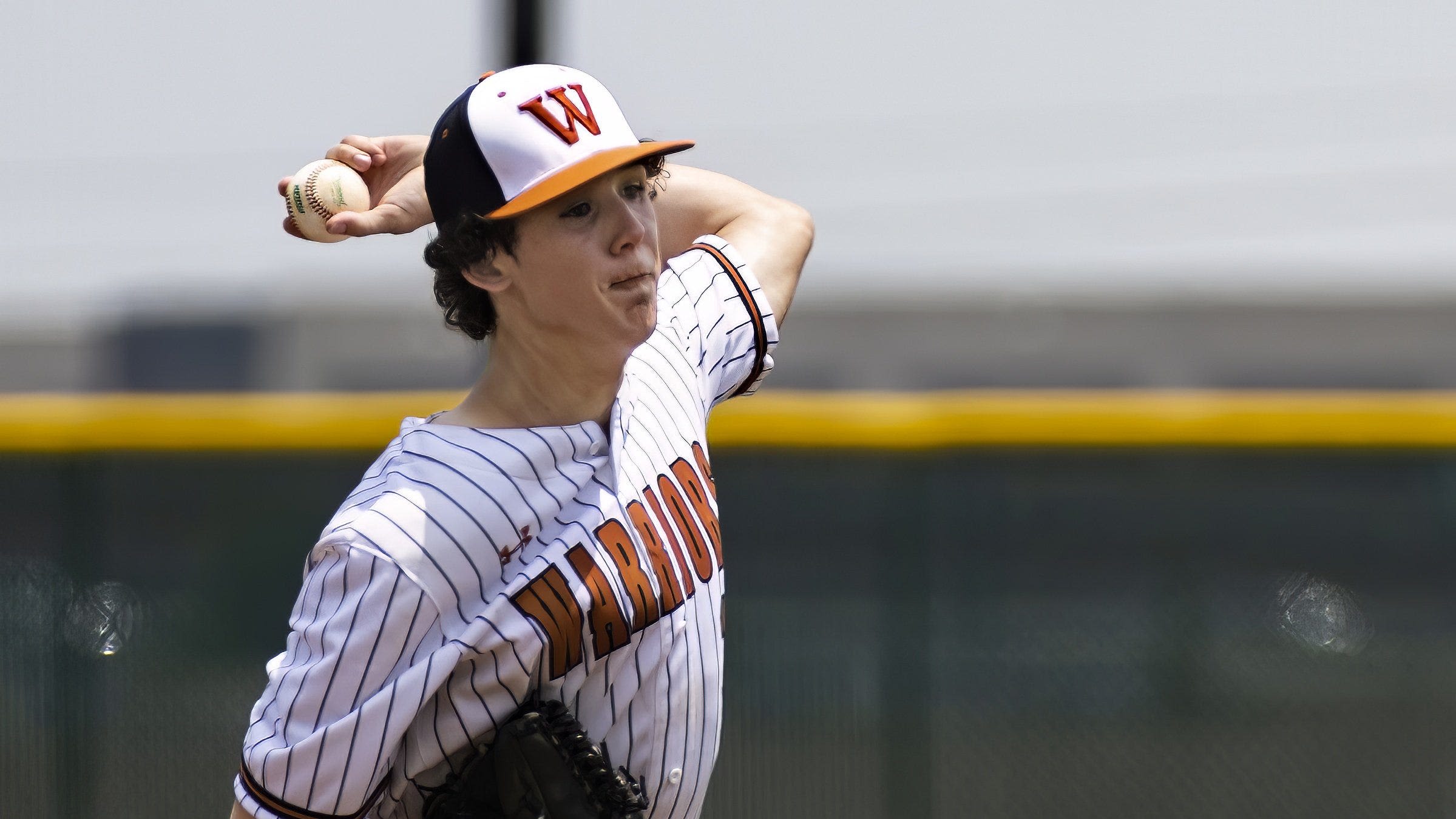 UIL baseball playoffs: Austin-area teams take key wins in bidistrict playoff series openers
