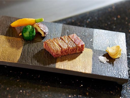 2,000元10道菜含和牛與龍蝦 五星飯店日式鐵板燒超值反攻