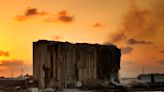 Restos de enorme silo en Beirut están al borde del derrumbe