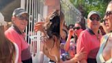 VIDEO: Abuchean a Carlos Villagrán, 'Kiko', en casilla por saltarse la fila para votar